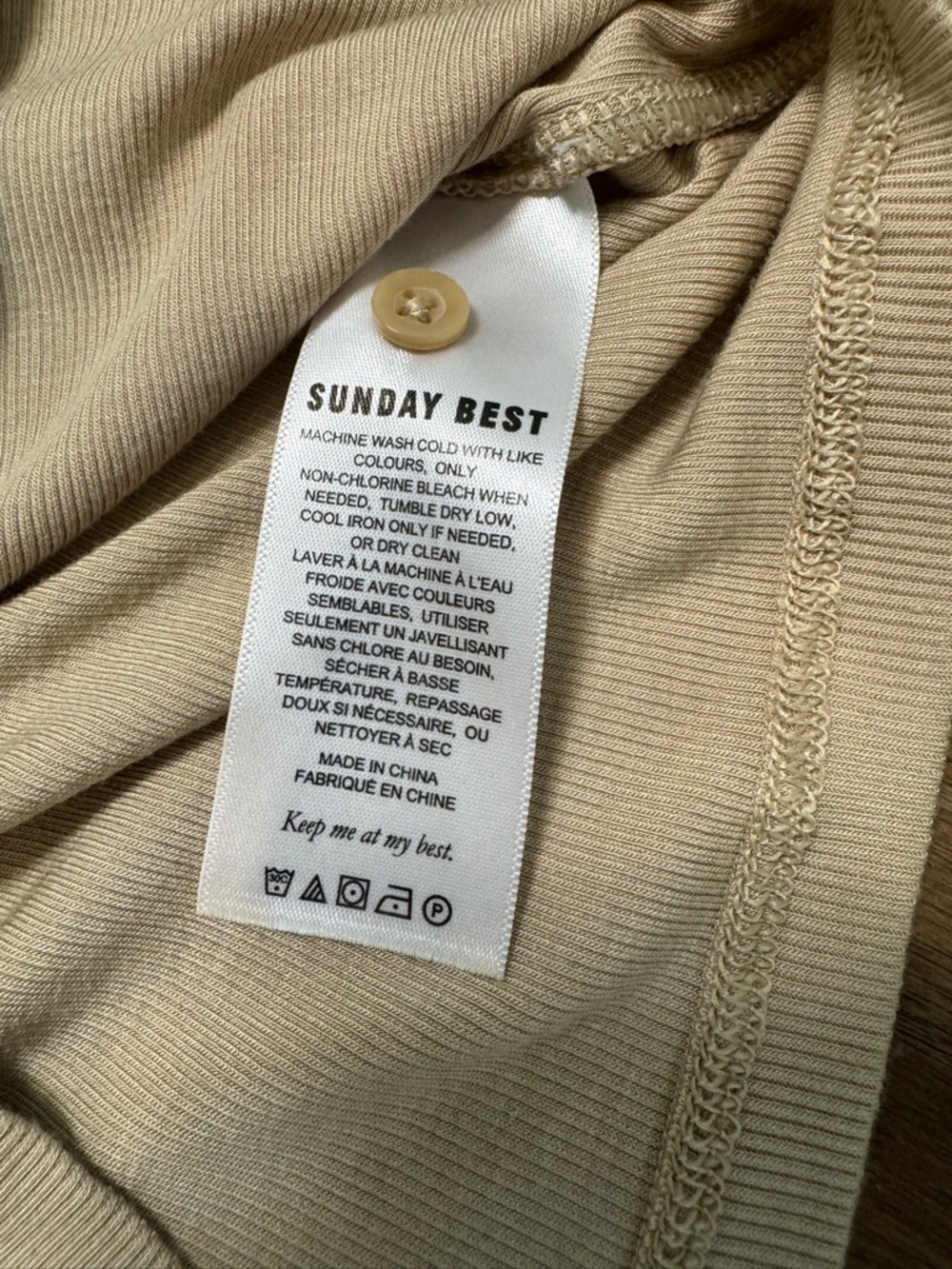 Aritzia Sunday Best Taupe Ribbed Scoop Neck Buttoned-up Crop Top - Picture 6 of 12